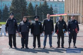 Кам’янських поліцейських нагородили за затримання небезпечного злочинця